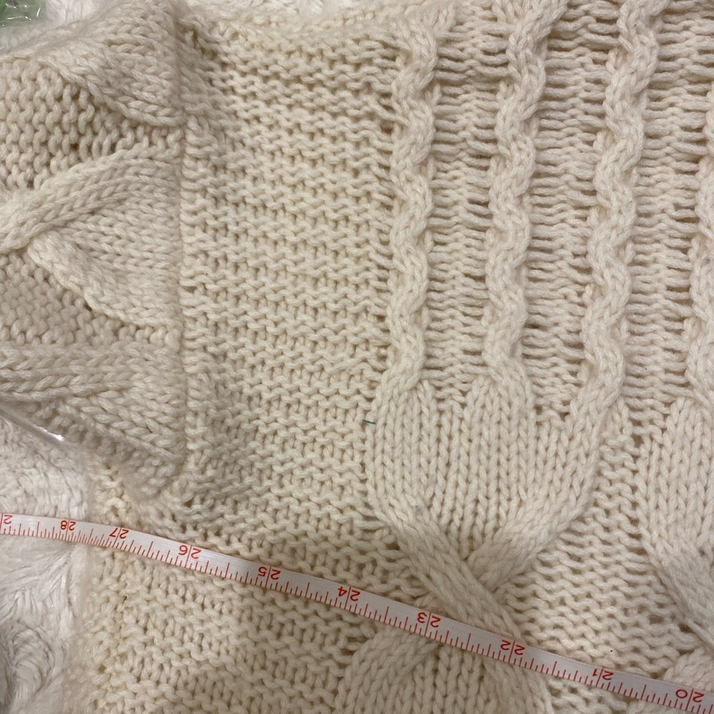ATHLETA BEDFORD wool chunky, oversized, knitted cable turtleneck size L - Picture 9 of 10